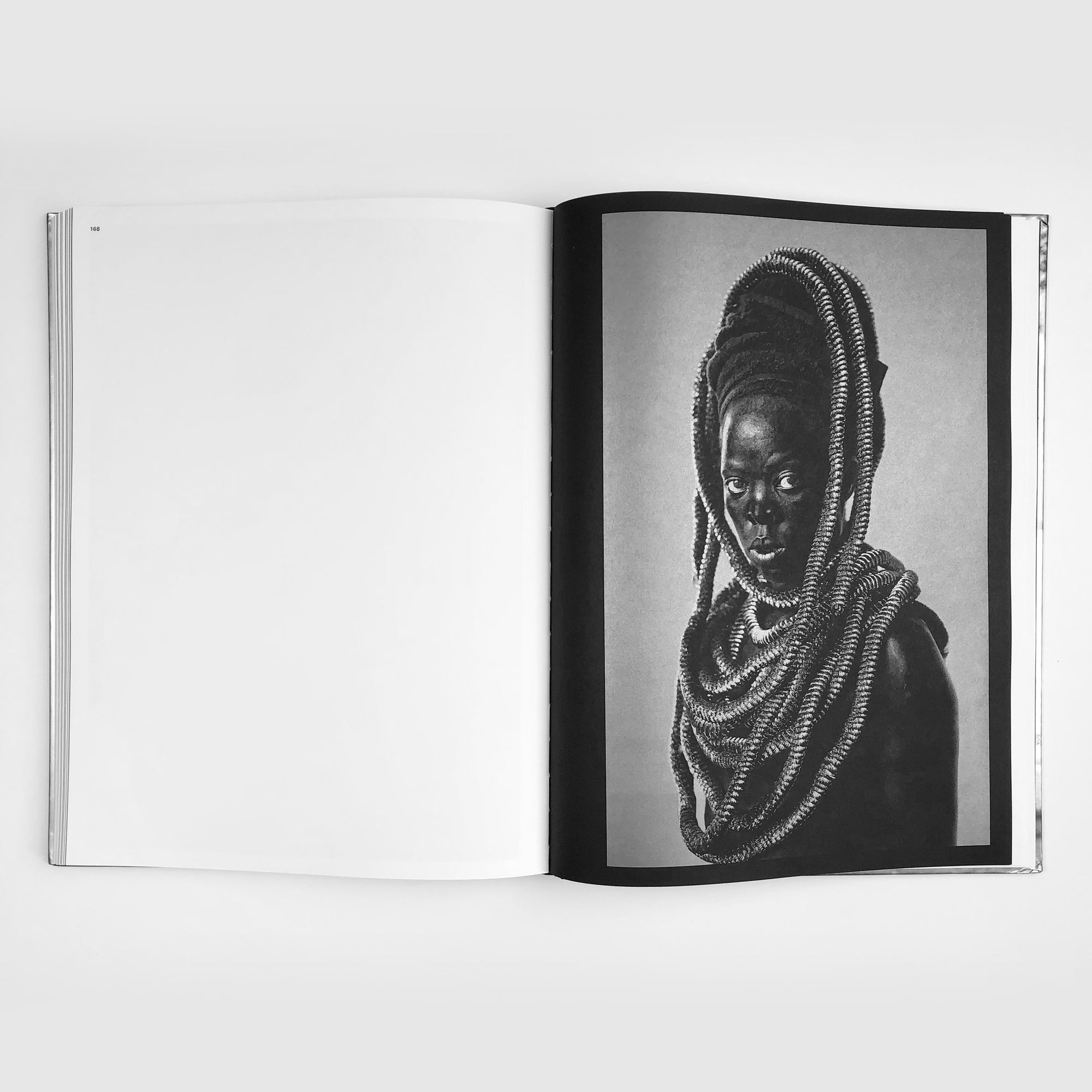 Somnyama Ngonyama, Hail the Dark Lioness