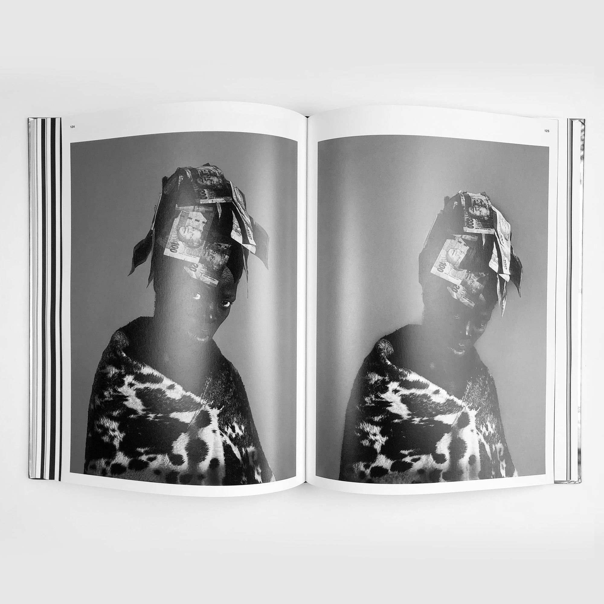 Somnyama Ngonyama, Hail the Dark Lioness